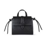 Черный гладкий