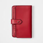 Красный гладкий