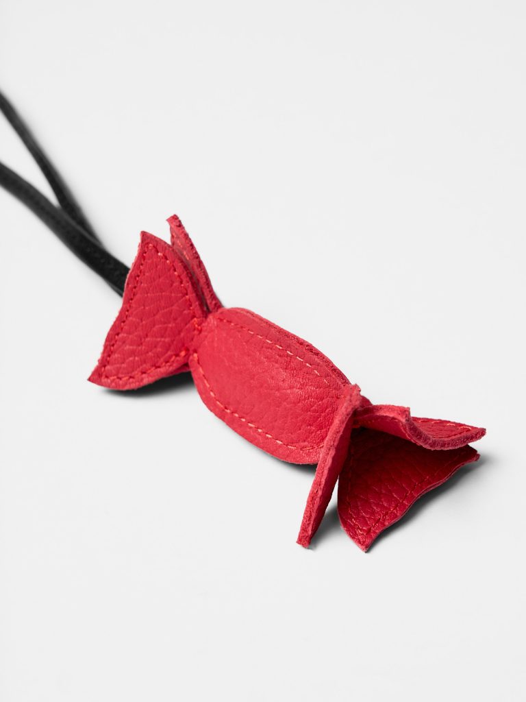 Брелок BON BON